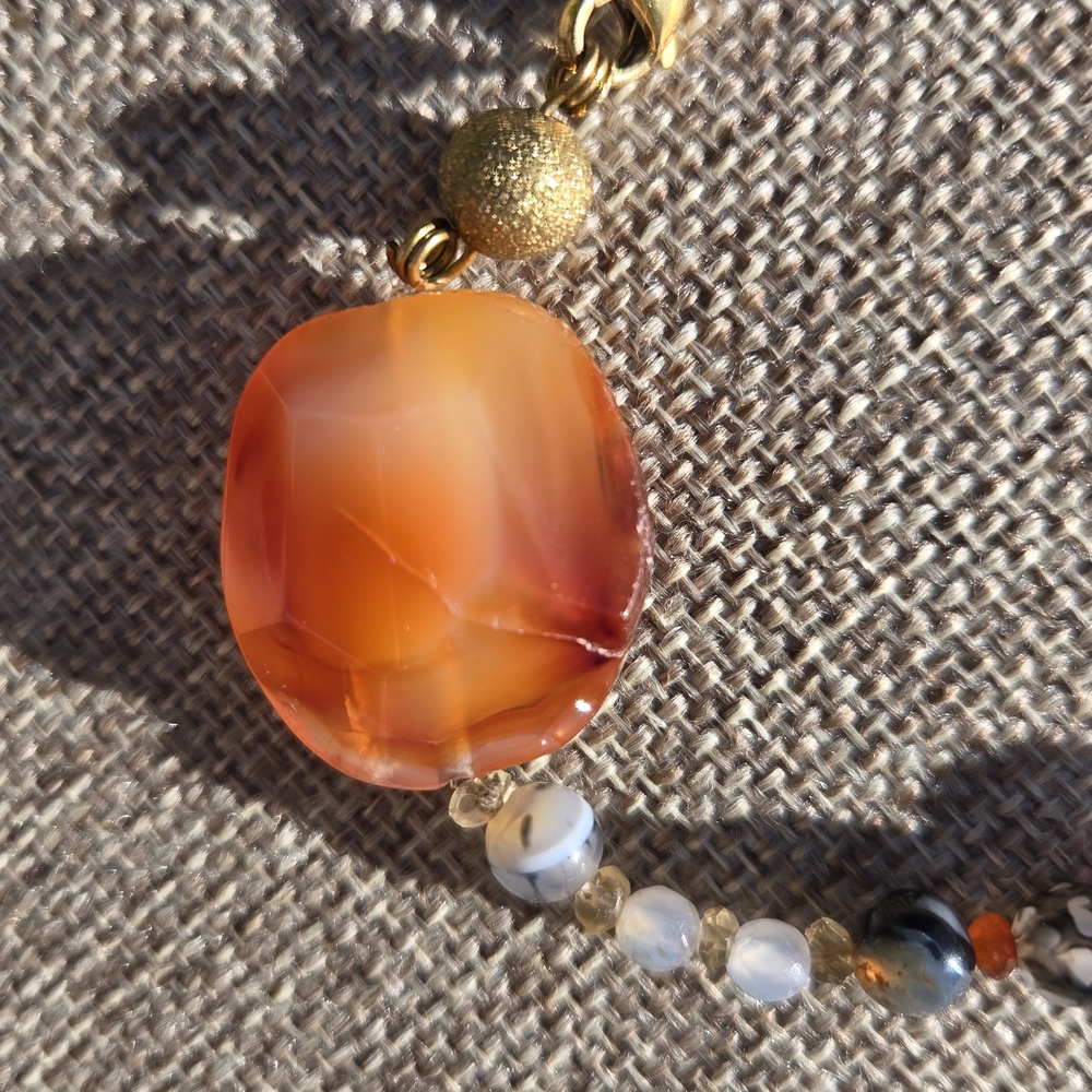 Gorgeous multicolored Agate Necklace